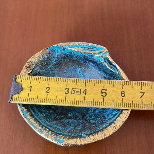Minimal bronze decorative shell like new, ashtray