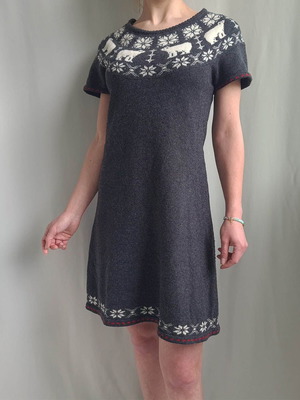 King Louie dress made of lambswool size M like new, gray