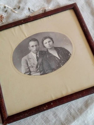 Victorian vintage portrait photo used with antique frame
