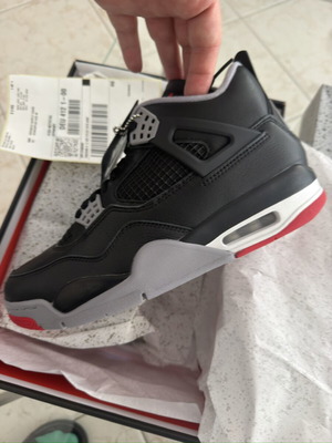 Jordan 4 sneakers καινούργια, μέγεθος 43, μαύρα