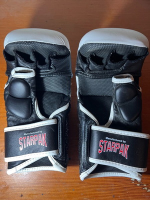 Olympus Max Sparring Gloves like new