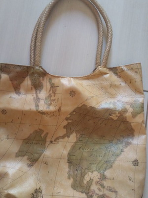 Shoulder bag like new