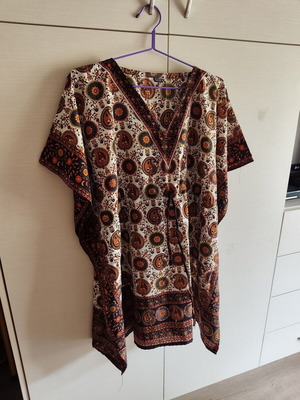 Celestino kaftan dress one size like new, multicolor