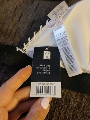 Esmara medium bikini top new with removable padding