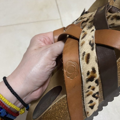 Un Camino de Rosa’s women's slippers like new, leather with natural fur