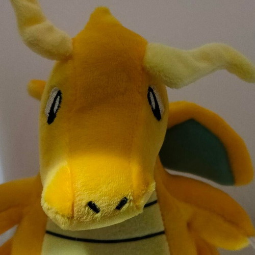 Pokemon Dragonite plush toy like new, yellow 20cm