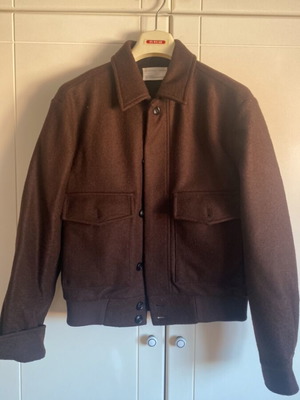 Brown unisex jacket like new, warm and unworn
