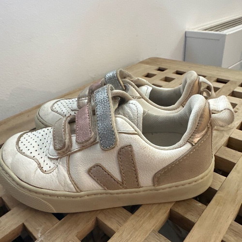 Veja sneakers white like new, size 28