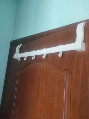 Door hanger with 5 hooks