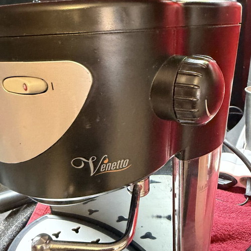 Espresso coffee machine Izzy Moulinex like new