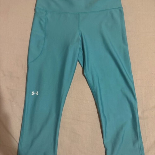 Under Armour 3/4 leggings like new, turquoise, size M