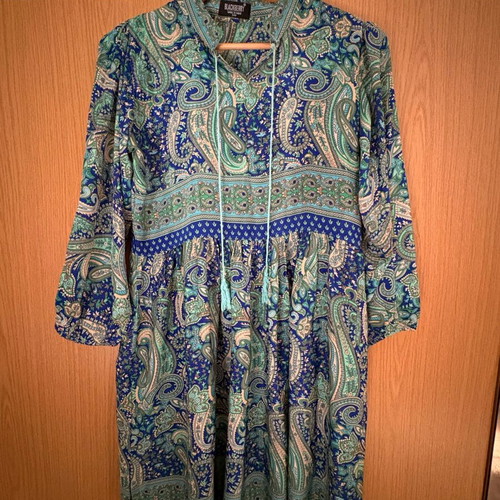 Summer dress used, long sleeves, unique fabric texture, size S