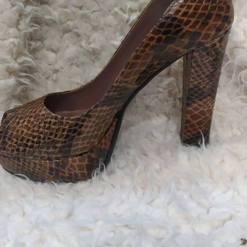 Arte Piedi snakeskin leather pumps like new, size 38