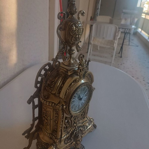 Table clock like new, dimensions 45x25 cm