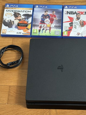 PlayStation 4 Slim 500GB σαν καινούργιο με 3 παιχνίδια