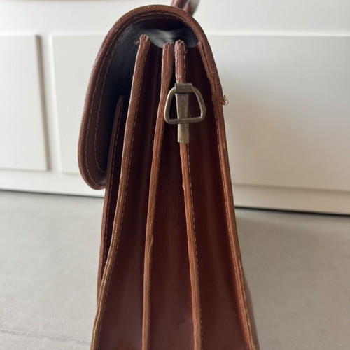Leather briefcase used, vintage brown with metal clasp