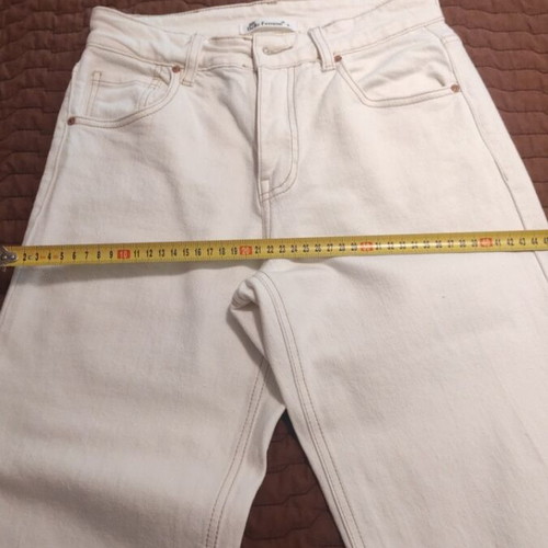 Belle Femme white jeans small like new