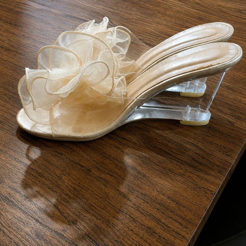 Beige sandals with transparent strap and fabric flower, size 41, used