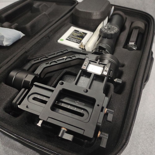 Zhiyun Crane 2 3-Axis Handheld Gimbal Stabilizer new with Follow Focus