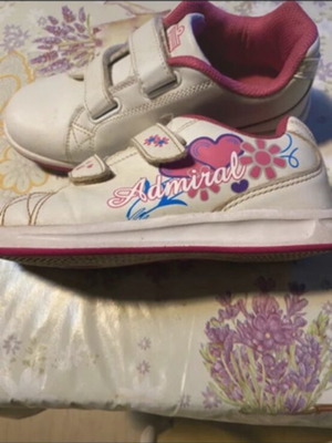 Admiral athletic shoes used, size 36, white