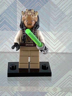 Eeth Koth Lego minifigure new with lightsaber
