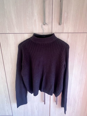 H&M Black Knitted Warm Sweater Size S Like New