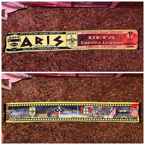 Aris scarf like new