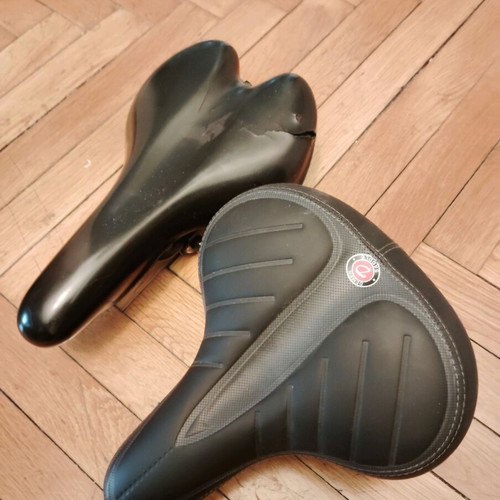 Bicycle saddles used and new, narrow Ideal and wide