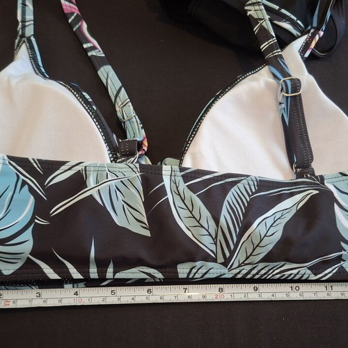 Shein Bikini top XL new, colorful with removable padding