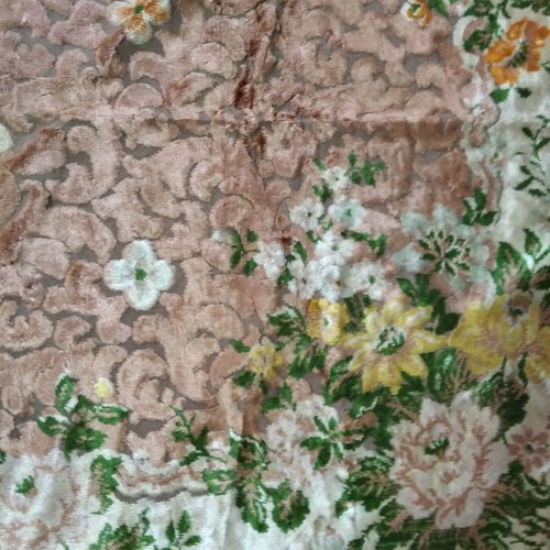 Velvet wall hanging blanket used vintage 1.85x2.40