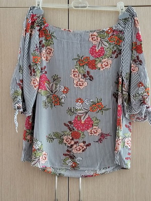 Maki Philosophy floral striped blouse, size L