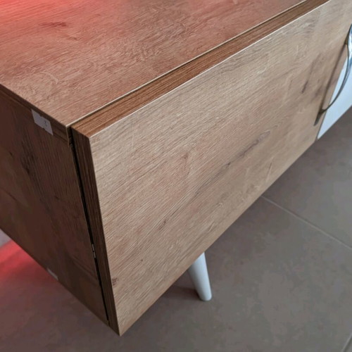 TV stand like new