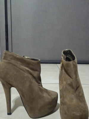 Ankle boots size 36, beige and brown, like new, worn twice