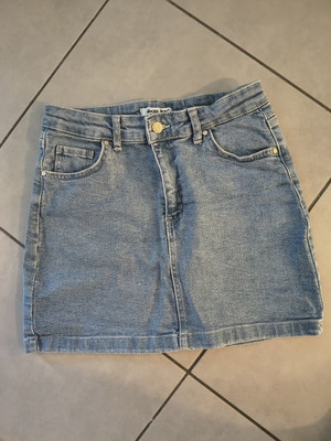 Blue denim mini skirt, slim fit, size L