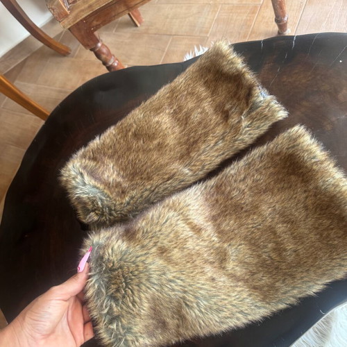 Faux Fur Brown Leg Warmers like new, 39cm, elastic opening