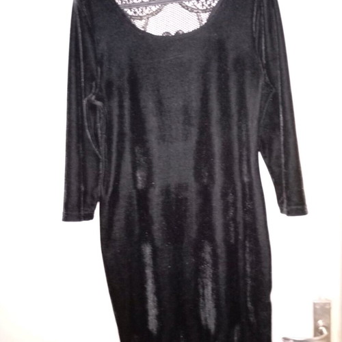 Darling classic women's black velvet dress with lace like new, size L