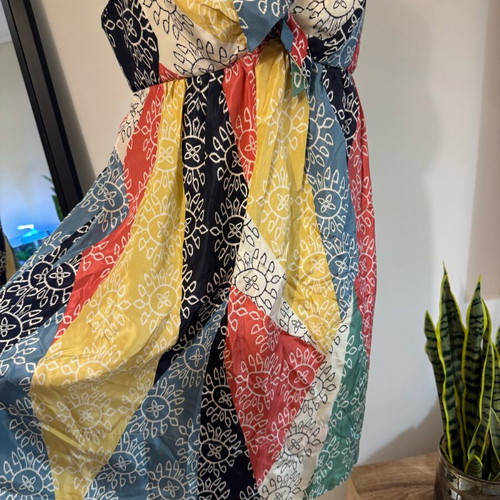 Babydoll silk dress BCBG Max Azria like new, multicolor