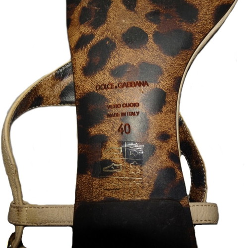 Dolce & Gabbana Leopard Print Leather Sandals like new, size 40