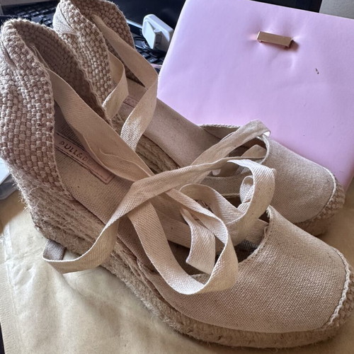 Pull & Bear espadrilles with ties like new, beige, size 37