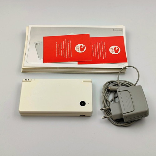 Nintendo DSi White Edition like new, complete in box