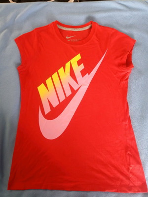 Nike дамска тениска Extra large употребявана, червена