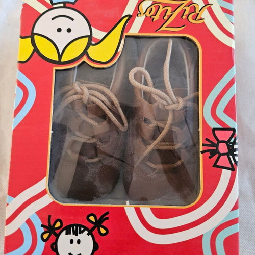 RiZitos leather baby shoes size 18, brown