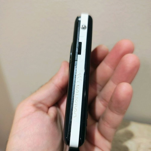 Sony Ericsson W960i used in good condition without charger