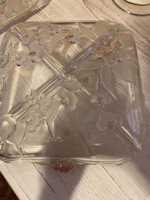 Murano serving platter and hors d'oeuvre tray new, heavy classic pieces with rose details