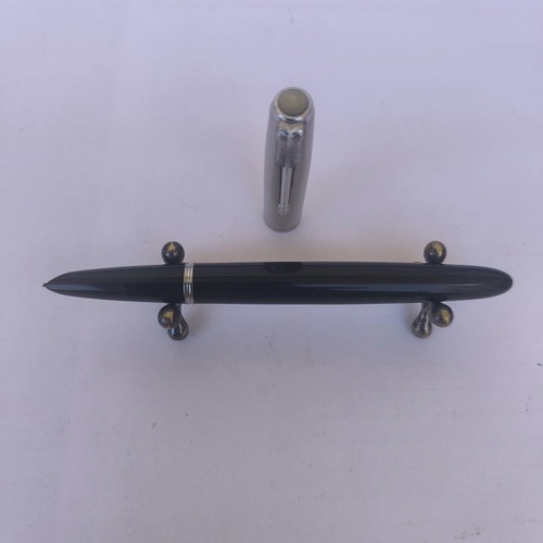 Parker 51 pen used with stainless steel cap and black resin body