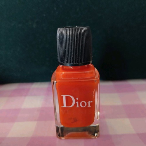 Dior Vernis nail polish used