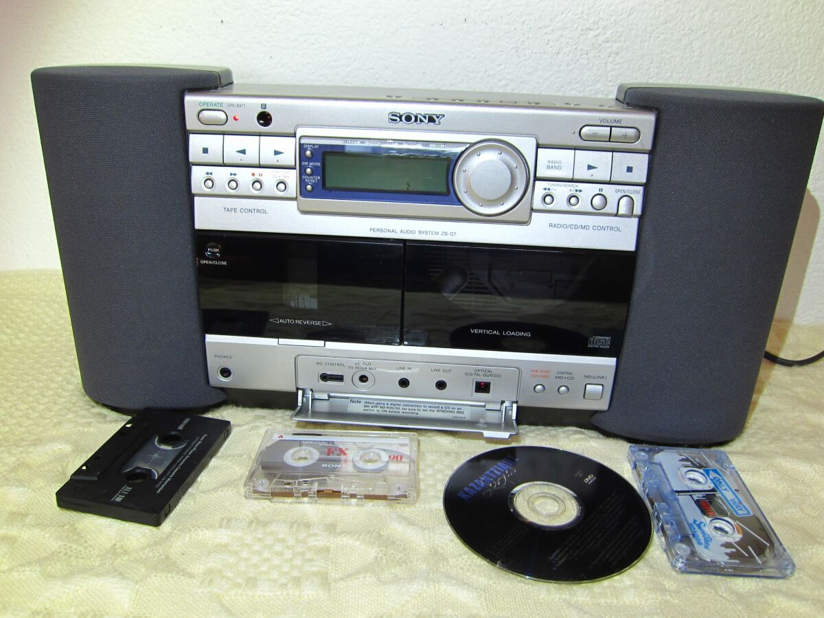 Sony ZS-D7 radio CD cassette player like… - € 70,00 - Vendora.cy