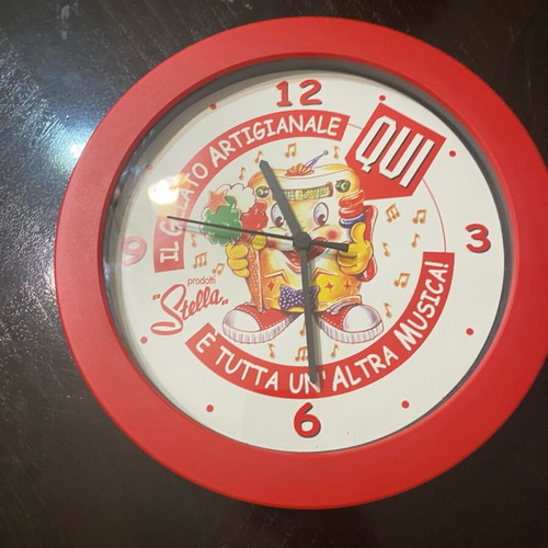 Collectible PRODOTTI STELLA wall clock 1990s like new