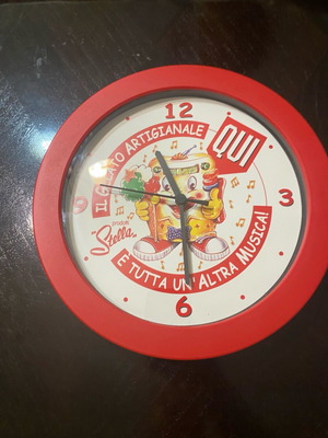 Collectible PRODOTTI STELLA wall clock 1990s like new