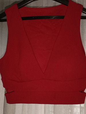 Evening top like new, red with side details